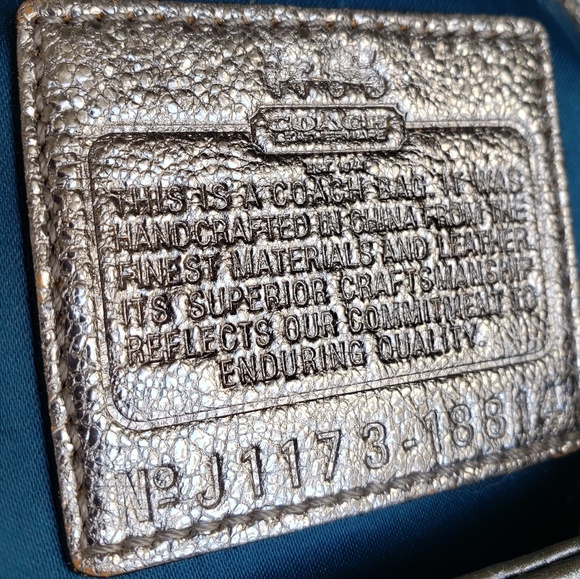🌺Authentic🌺PEWTER COACH BAG💥SALE💥 - Picture 4 of 5